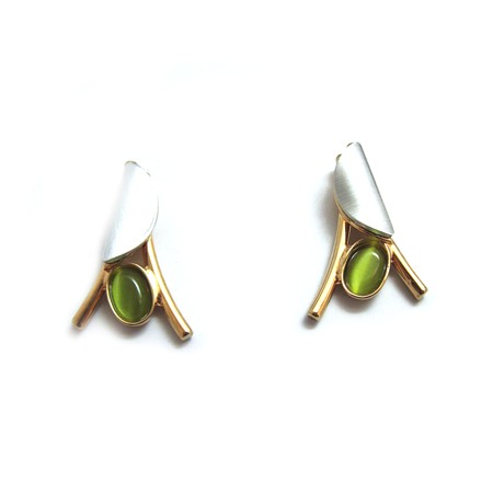 Two tone Bright Green Catsite Stick Stud Earrings - Click Image to Close
